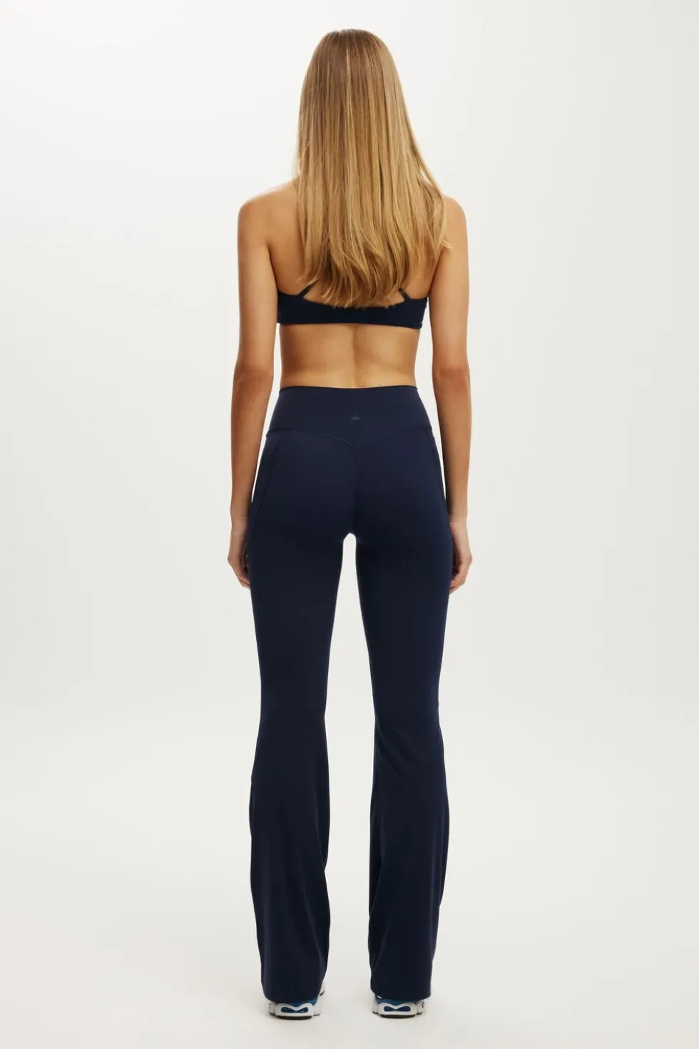 Ultra Luxe Invisible Scrunch Flare
