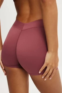 Ultra Luxe Invisible Scrunch V Shortie Short