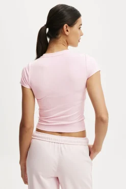 Ultra Soft Fitted Tshirt