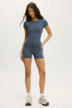 Ultra Soft Invisible Scrunch Shortie Short