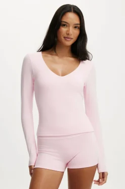 Ultra Soft Scoop Neck Long Sleeve