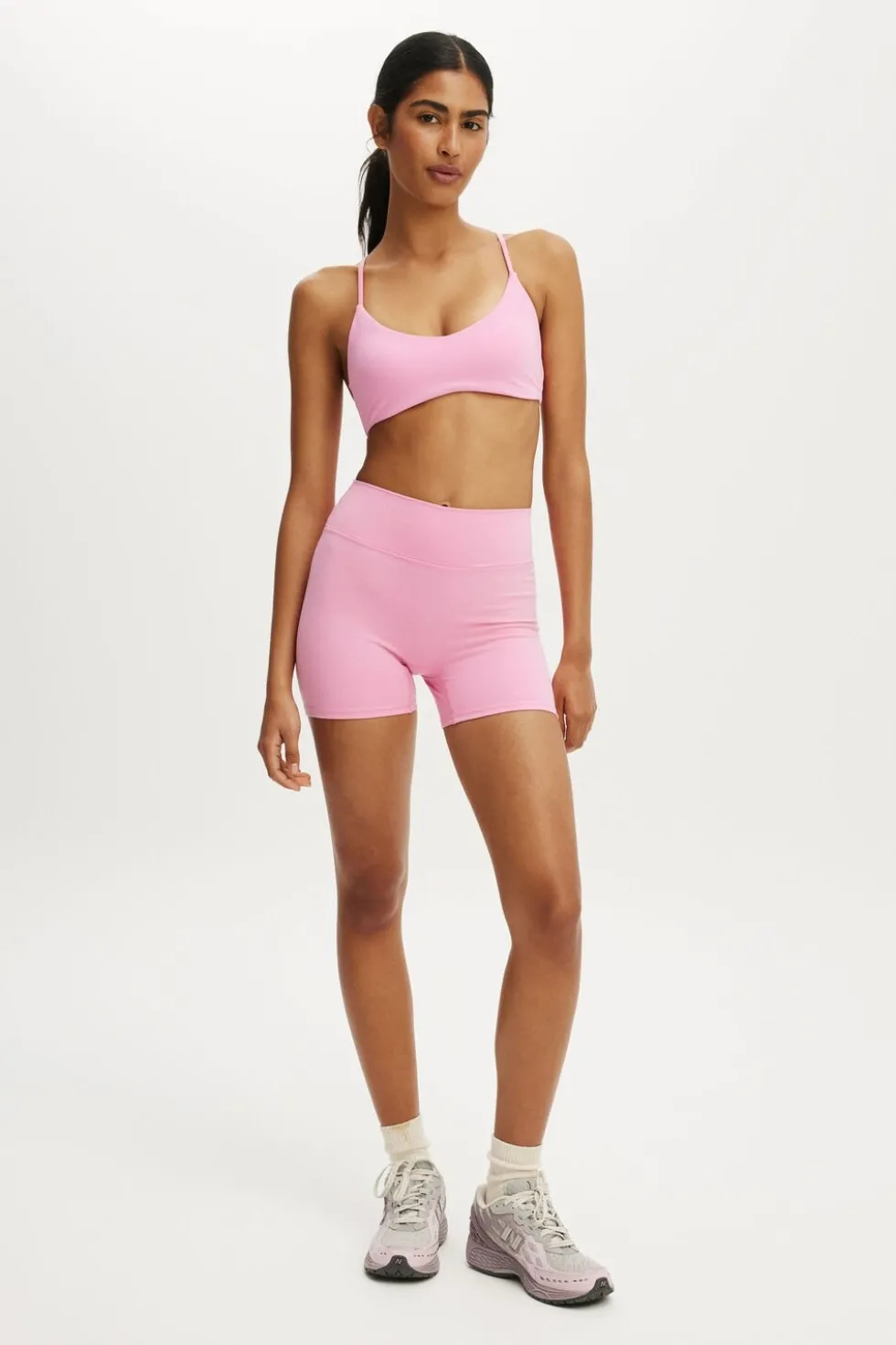 Ultra Soft Scoop V Crop