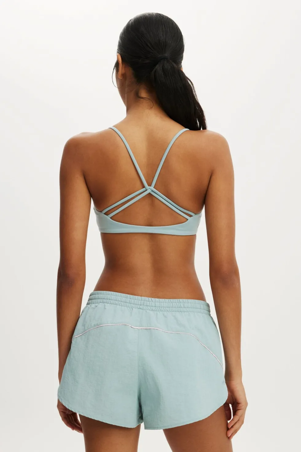 Ultra Soft Scoop V Crop