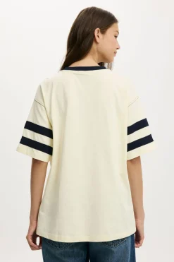 V Neck Oversized Graphic Tee