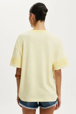 V Neck Vacay Graphic Tee