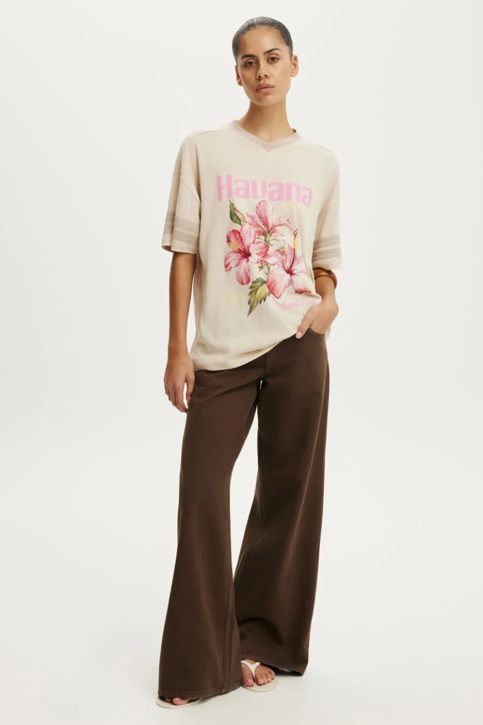 V Neck Vacay Graphic Tee